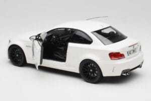 BMW 1M Coupe E82 Weiss Minichamps 1:18 110020022 Metall – Bild 5 von 8