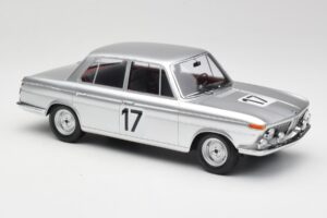 BMW 2000 Ti #17 J. Ickx / H. Hahne 24 Hours of Spa 1966 Winners Minichamps 1:18 107662517 Resin – Bild 4 von 6
