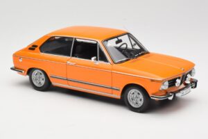 BMW 2000 Tii Touring Orange Minichamps 1:18 80430145824 Metall – Bild 6 von 8