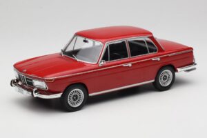BMW 2000 121 Rot MCG 1:18 MCG18543 Metall