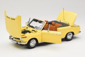 BMW 2002 Cabriolet Hellgrün Minichamps 1:18 80430145820 Metall – Bild 2 von 8