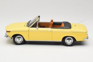 BMW 2002 Cabriolet Hellgrün Minichamps 1:18 80430145820 Metall – Bild 4 von 8