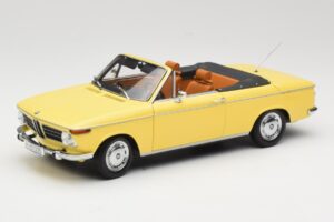 BMW 2002 Cabriolet Hellgrün Minichamps 1:18 80430145820 Metall