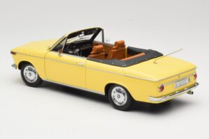 BMW 2002 Cabriolet Hellgrün Minichamps 1:18 80430145820 Metall – Bild 7 von 8