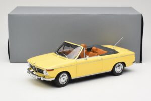 BMW 2002 Cabriolet Hellgrün Minichamps 1:18 80430145820 Metall – Bild 8 von 8