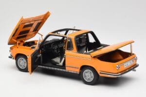 BMW 2002 E10 Cabriolet Colorado Orange AUTOart 1:18 80430300713 Metall – Bild 5 von 8