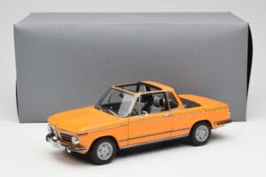 BMW 2002 E10 Cabriolet Colorado Orange AUTOart 1:18 80430300713 Metall – Bild 8 von 8