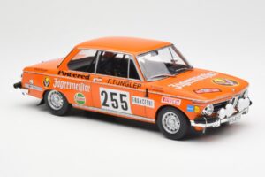 BMW 2002 Jagermeister #255 W. Stiller Rally Monte Carlo 1973 IXO 1:18 18RMC165 Metall – Bild 4 von 6