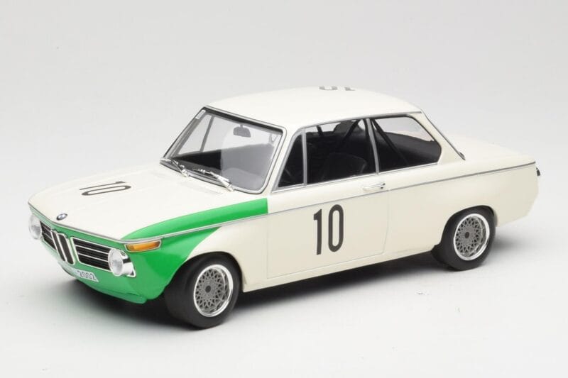 BMW 2002 Tii E10 #10 H. Hahne / D. Quester Winners Nürburgring 1968 Minichamps 1:18 155682710 Metall