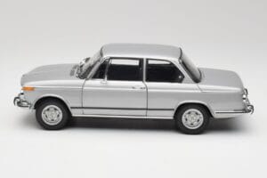 BMW 2002 Tii Polaris Silber AUTOart 1:18 80430146517 Metall – Bild 4 von 8