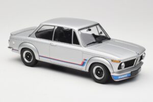 BMW 2002 Turbo E10 Silber Minichamps 1:18 155026201 Metall – Bild 4 von 6