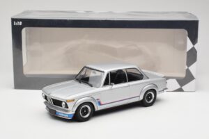 BMW 2002 Turbo E10 Silber Minichamps 1:18 155026201 Metall – Bild 6 von 6