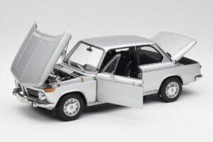 BMW 2002tii Silber AUTOart 1:18 80430151479 Metall – Bild 2 von 8