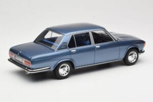 BMW 2500 E3 Blue Metallic BoS Models 1:18 BOS030 Resin – Bild 2 von 6