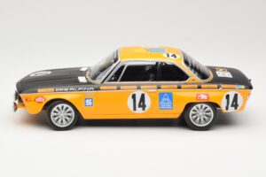 BMW 2800 CS BMW Alpina #14 H. Kelleners / G. Huber Winners 24 Hours of Spa 1970 Minichamps 1:18 155702714 Metall – Bild 3 von 6