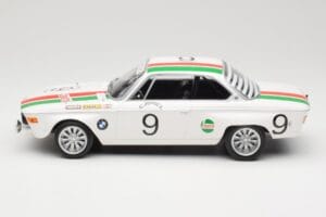 BMW 2800 CS E9 #9 Castrol BMW T. Moorkens / E. Haxhe 24 Hours of Spa 1971 Minichamps 1:18 155712709 Metall – Bild 3 von 6