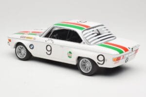 BMW 2800 CS E9 #9 Castrol BMW T. Moorkens / E. Haxhe 24 Hours of Spa 1971 Minichamps 1:18 155712709 Metall – Bild 5 von 6
