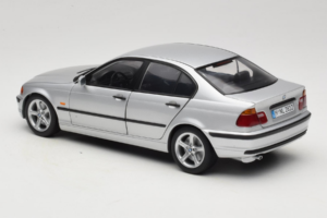 BMW 3 Series E46 Silber UT Models 1:18 80439421535 Metall – Bild 7 von 8