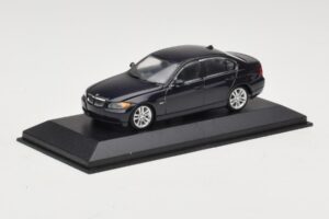 BMW 3 Series E90 Dark Blue Metallic Minichamps 1:43 80420392151-R Metall – Bild 3 von 5