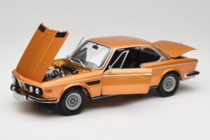 BMW 3.0 CSi E9 Gold Metallic Minichamps 1:18 180029027 Metall – Bild 2 von 8