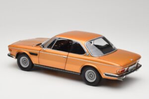 BMW 3.0 CSi E9 Gold Metallic Minichamps 1:18 180029027 Metall – Bild 7 von 8