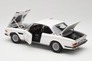 BMW 3.0 CSi E9 Weiss Minichamps 1:18 180029026 Metall – Bild 5 von 8