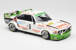 BMW 3.0 CSL E9 #5 Assoc Interim J-C. Chavan / A. Detrin Winners 24 Hours of Spa 1976 Minichamps 1:18 155762505 Metall – Bild 4 von 6