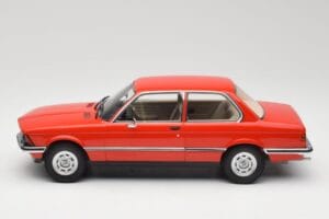 BMW 316 E21 Rot Minichamps 1:18 107024100 Resin – Bild 3 von 6