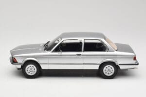 BMW 320 E21 Silber Minichamps 1:18 107024200 Resin – Bild 3 von 6