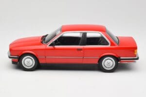 BMW 323i E21 Rot Minichamps 1:18 155026000 Metall – Bild 3 von 6