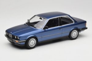 BMW 323i E30 Blue Metallic Minichamps 1:18 155026002 Metall
