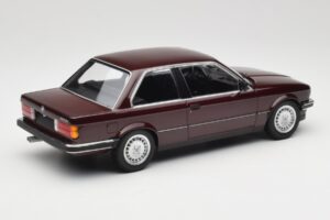 BMW 323i E30 Dark Red Metallic Minichamps 1:18 155026007 Metall – Bild 2 von 6