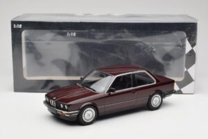 BMW 323i E30 Dark Red Metallic Minichamps 1:18 155026007 Metall – Bild 6 von 6