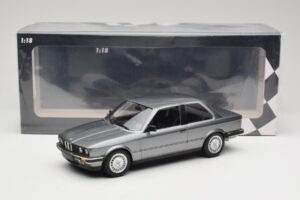 BMW 323i E30 Grey Metallic Minichamps 1:18 155026006 Metall – Bild 6 von 6