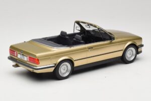 BMW 325i E30 Cabriolet Beige MCG 1:18 MCG18544 Metall – Bild 2 von 6