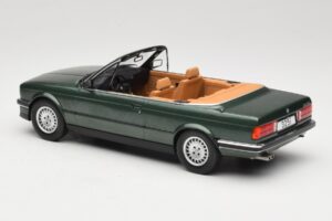 BMW 325i E30 Cabriolet Grün MCG 1:18 MCG18545 Metall – Bild 5 von 6