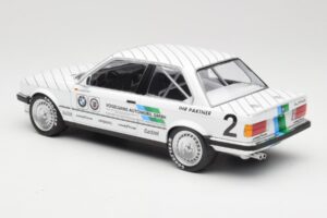 BMW 325i E30 #2 O. Manthey Vogelsang Automobile 3rd Place Eifel Race DTM 1986 Minichamps 1:18 155862602 Metall – Bild 5 von 6