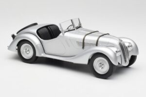 BMW 328 Silber Minichamps 1:18 155025030 Metall – Bild 4 von 6