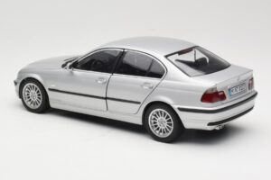 BMW 330i E46 Silber UT 1:18 80430302328 Metall – Bild 7 von 8