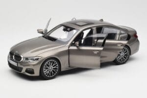 BMW 330i G20 Silber Norev 1:18 183275 Metall – Bild 2 von 8