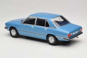 BMW 5 Series E12 Blau MCG 1:18 MCG18541 Metall – Bild 5 von 6