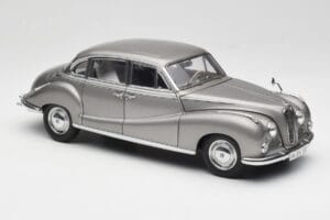 BMW 502 2.6 Luxus Silver Beige Metallic AUTOart 1:18 70591 Metall – Bild 6 von 8