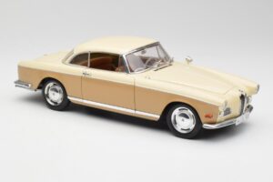 BMW 503 Beige Revell 1:18 8832 Metall – Bild 6 von 8
