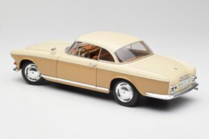 BMW 503 Beige Revell 1:18 8832 Metall – Bild 7 von 8