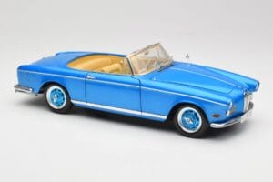 BMW 503 Cabriolet Riviera Blue Revell 1:18 08843 Metall – Bild 7 von 9