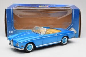 BMW 503 Cabriolet Riviera Blue Revell 1:18 08843 Metall – Bild 9 von 9