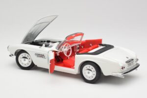 BMW 507 Touring Sport Feather White Revell 1:18 8810 Metall – Bild 5 von 8
