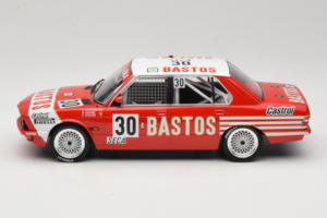 BMW 528i E28 #30 D. Quester / A. Hahne / E. Joosen 24 Hours of Spa Winner 1982 IXO 1:18 18RMC182A Metall – Bild 3 von 6