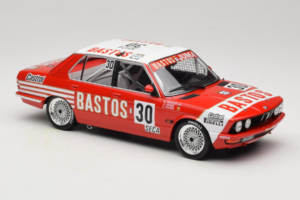 BMW 528i E28 #30 D. Quester / A. Hahne / E. Joosen 24 Hours of Spa Winner 1982 IXO 1:18 18RMC182A Metall – Bild 4 von 6