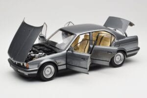 BMW 535i E34 Grau Metallic Minichamps 1:18 100024008 Metall – Bild 2 von 8